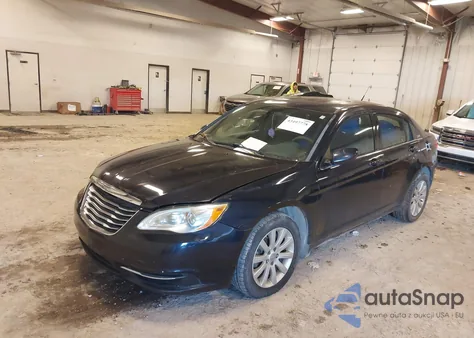 2011 Chrysler 200 Touring z USA, uszkodzony, nr VIN 1C3BC1FG5BN511109